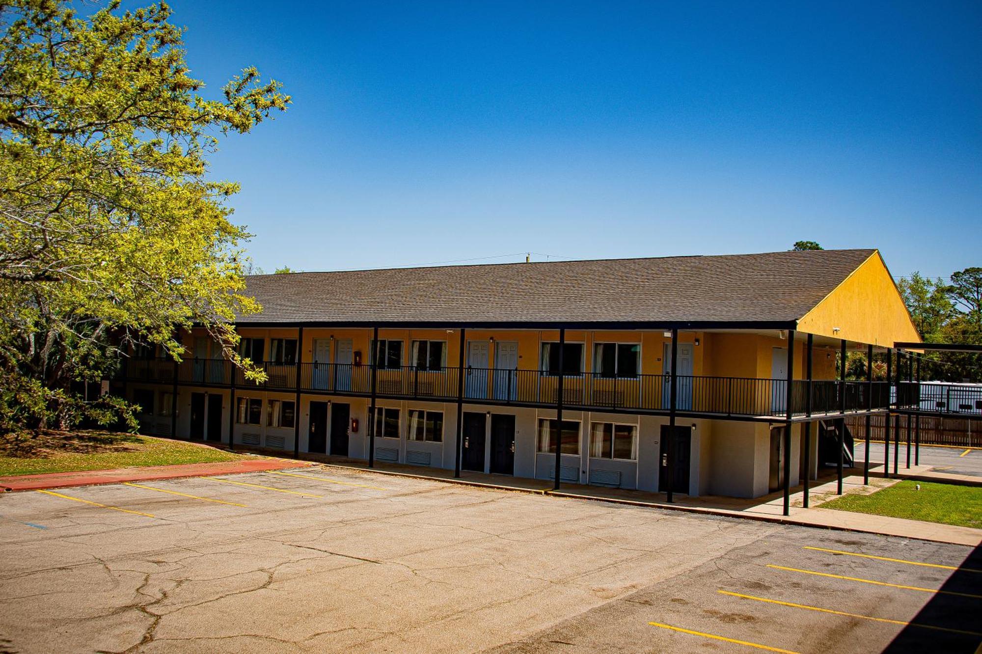 Motel Super 8 By Wyndham Biloxi Extérieur photo
