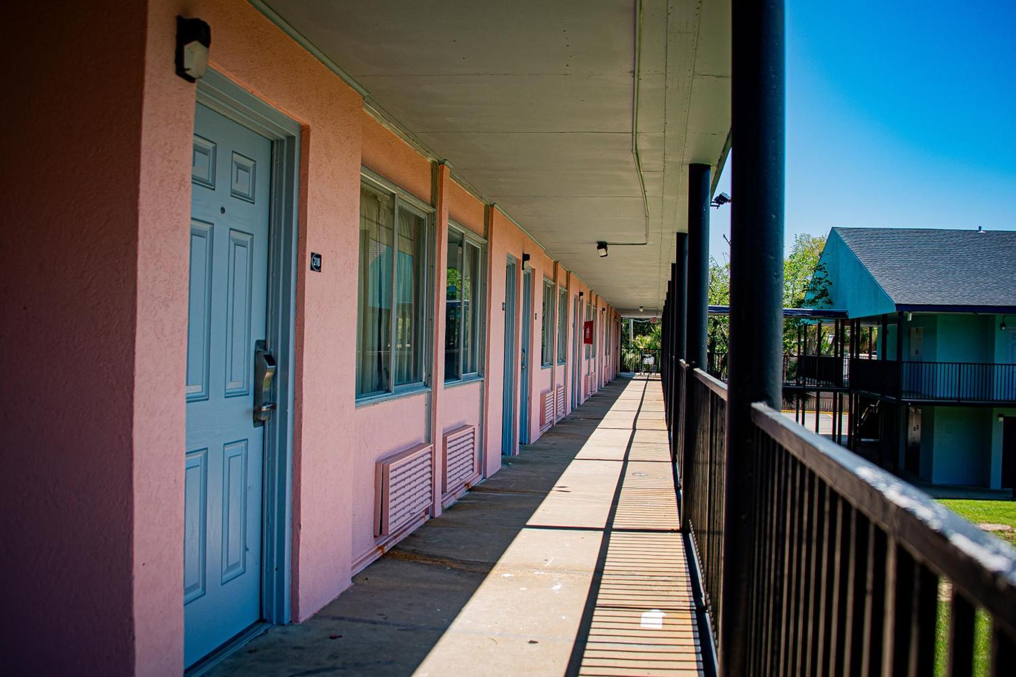 Motel Super 8 By Wyndham Biloxi Extérieur photo